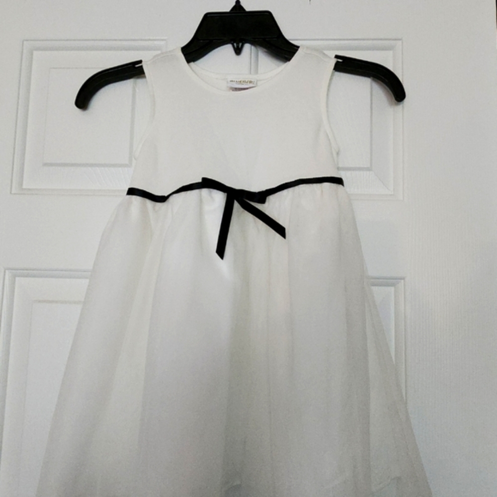 Kids 2 pcs dress.